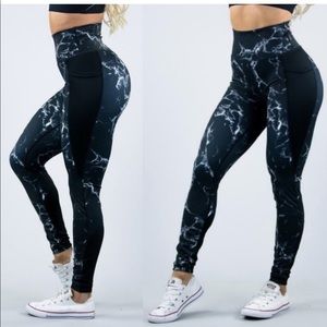 Buff bunny Black Marble Legging